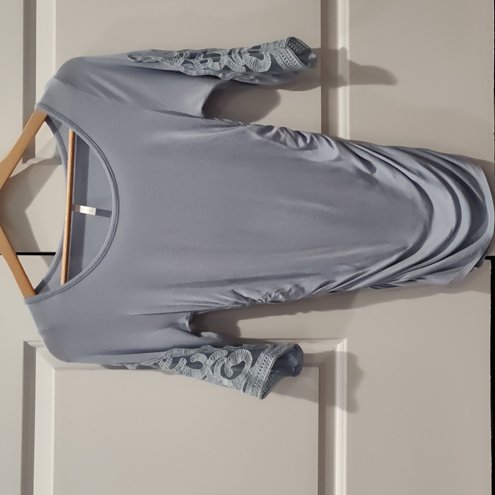 3/4 sleeve maternity top